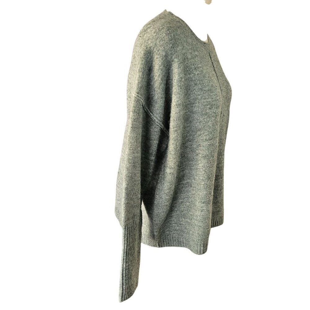 Legendary Outfitters Oversized Knit Sweater Women L Blue-Gray Crew Neck Long Slv